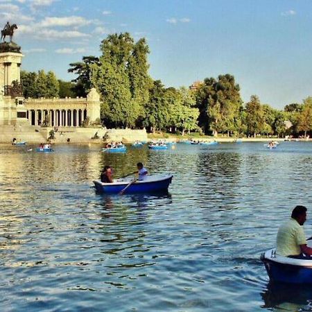 Por Los Pasos De Goya, Parque Retiro Μαδρίτη Εξωτερικό φωτογραφία