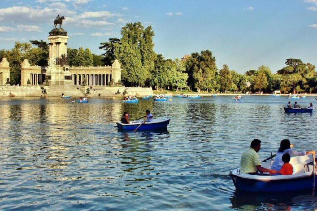 Por Los Pasos De Goya, Parque Retiro Μαδρίτη Εξωτερικό φωτογραφία